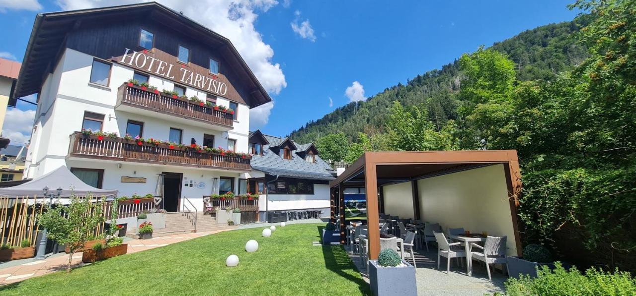 Hotel Tarvisio Four Seasons Exteriör bild