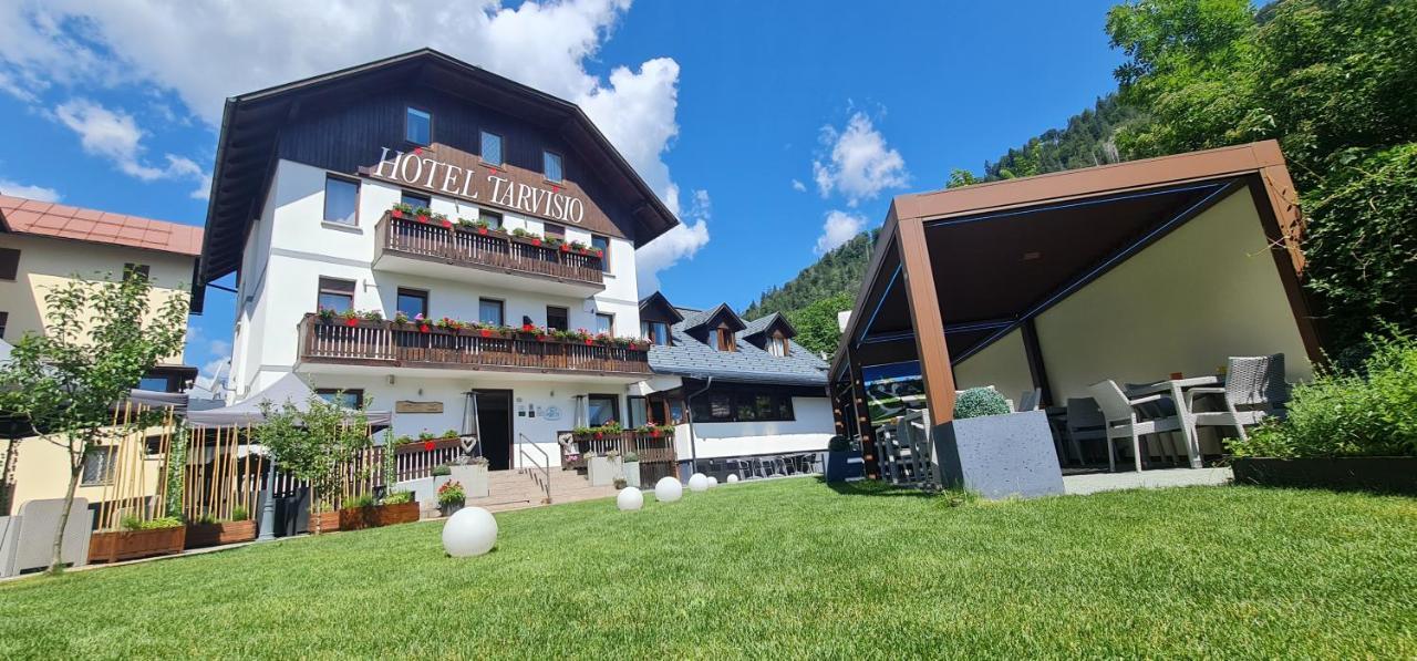 Hotel Tarvisio Four Seasons Exteriör bild