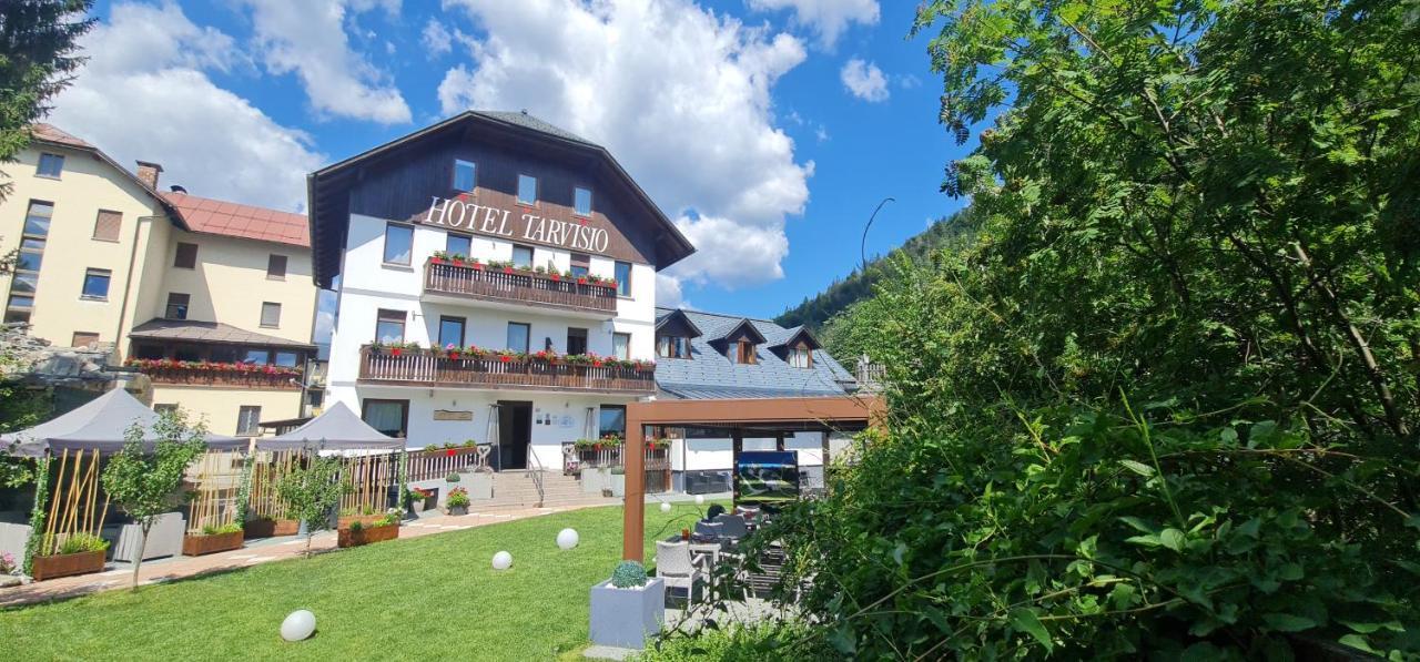 Hotel Tarvisio Four Seasons Exteriör bild
