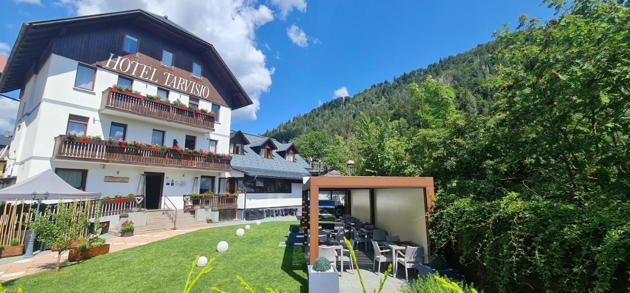 Hotel Tarvisio Four Seasons Exteriör bild