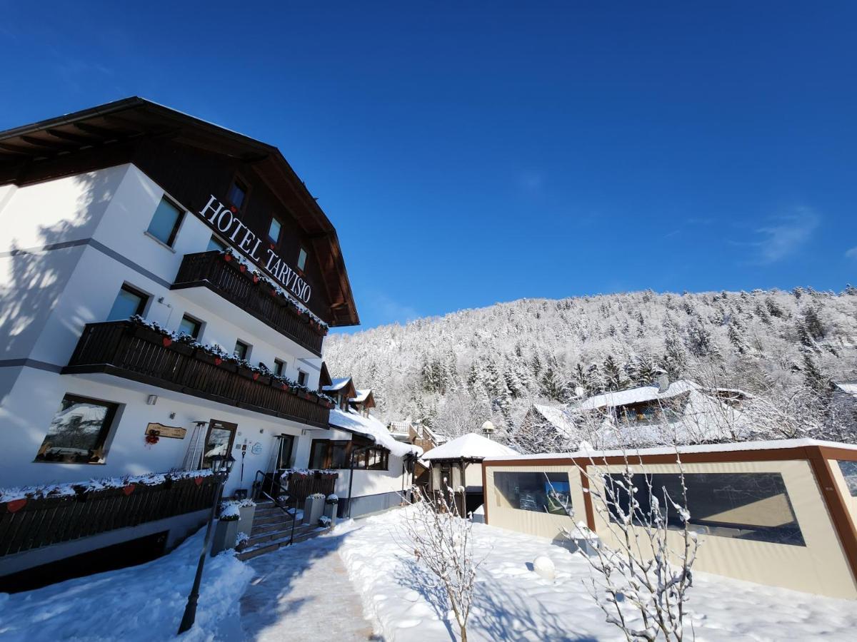 Hotel Tarvisio Four Seasons Exteriör bild
