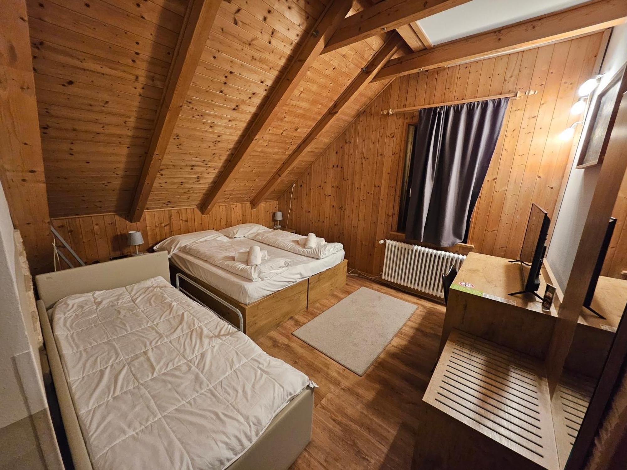 Hotel Tarvisio Four Seasons Exteriör bild