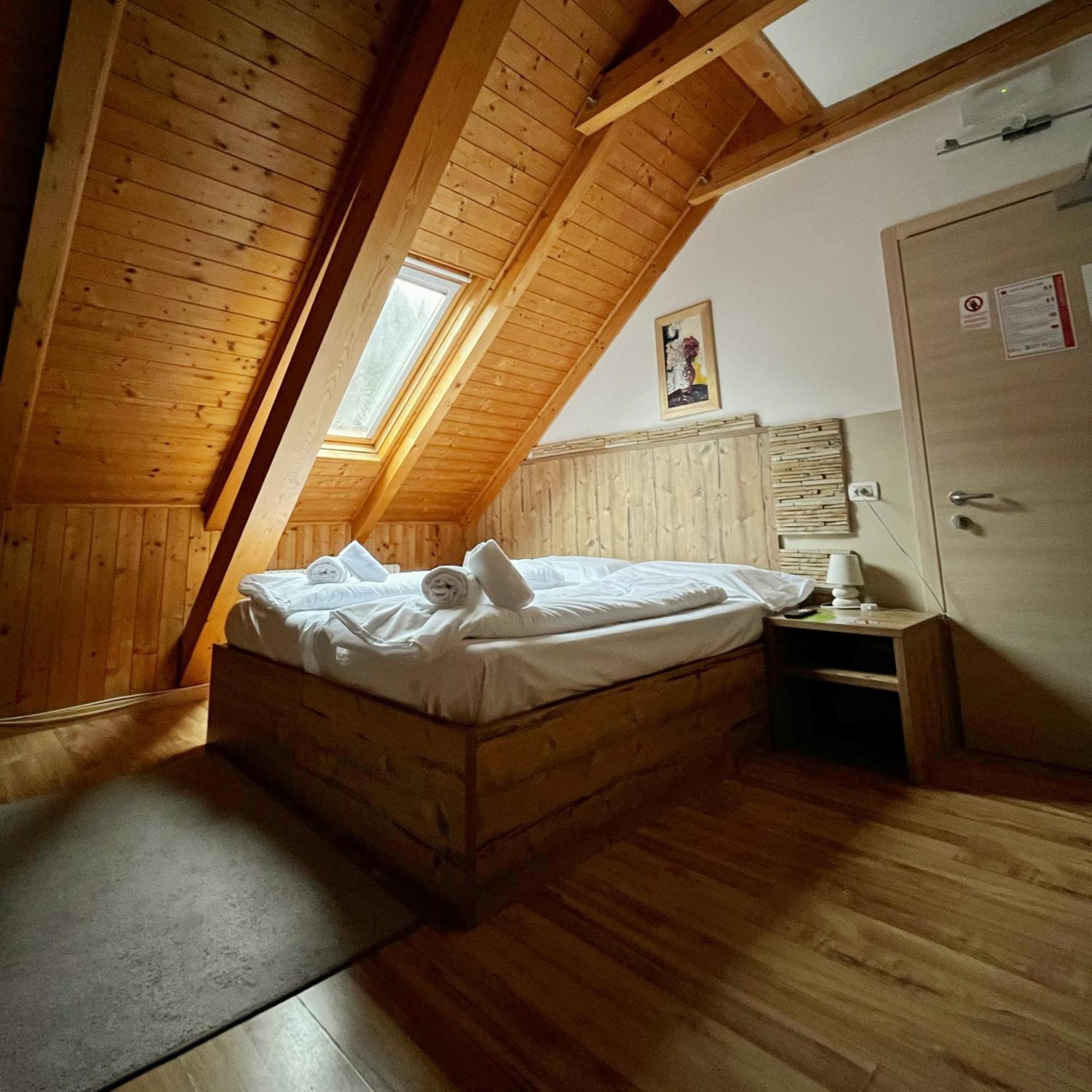 Hotel Tarvisio Four Seasons Exteriör bild