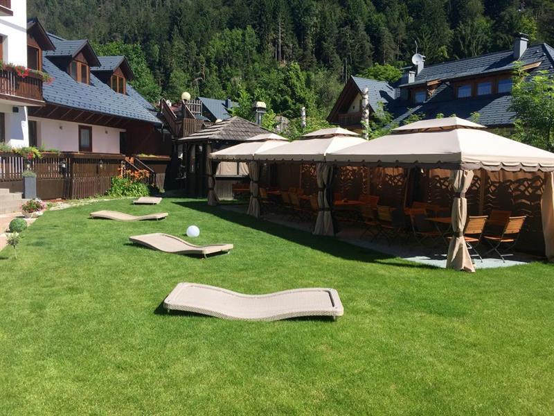 Hotel Tarvisio Four Seasons Exteriör bild